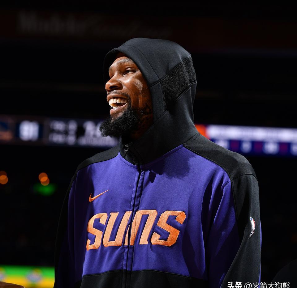 包含菲尼克斯太阳迎NBA总决赛关键赛，今夜战术微调，目标明确，高层口径保持一致的词条Jiuyou Sports